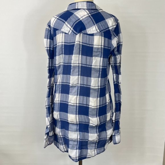 Hollister Blue & White Plaid Button Down Shirt Top ((size Small)) - Picture 3 of 7
